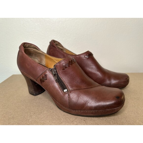 Clark Artisan Women's Side Zip Block Heel Booties Size 9.5 Leather Flawed - Picture 4 of 7